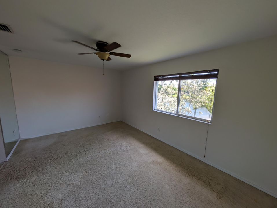 En Venta: $329,000 (3 camas, 2 baños, 1727 Pies cuadrados)