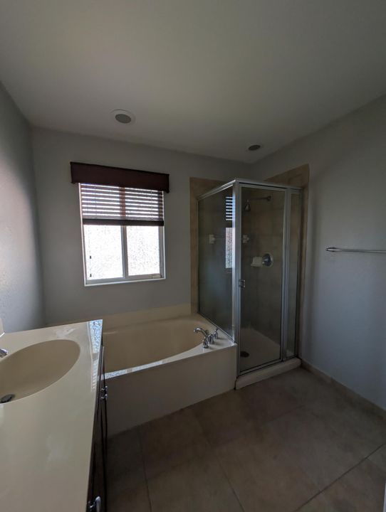 En Venta: $329,000 (3 camas, 2 baños, 1727 Pies cuadrados)