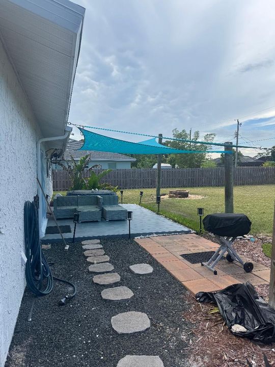 Под контрактом: $283,999 (2 спален, 1 ванн, 950 Квадратных фут)