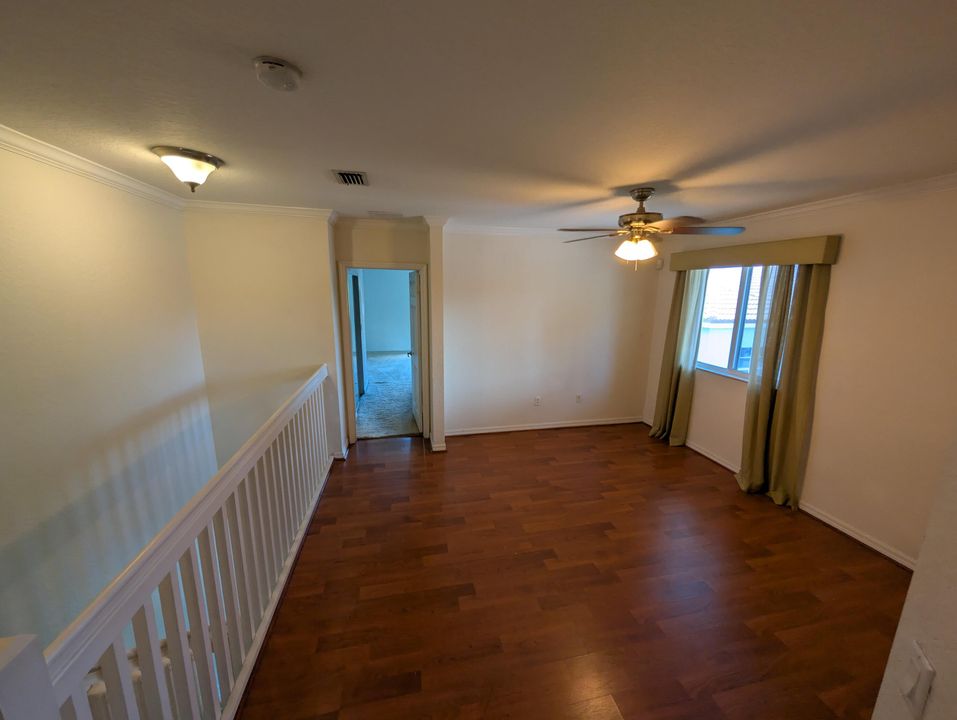 En Venta: $329,000 (3 camas, 2 baños, 1727 Pies cuadrados)