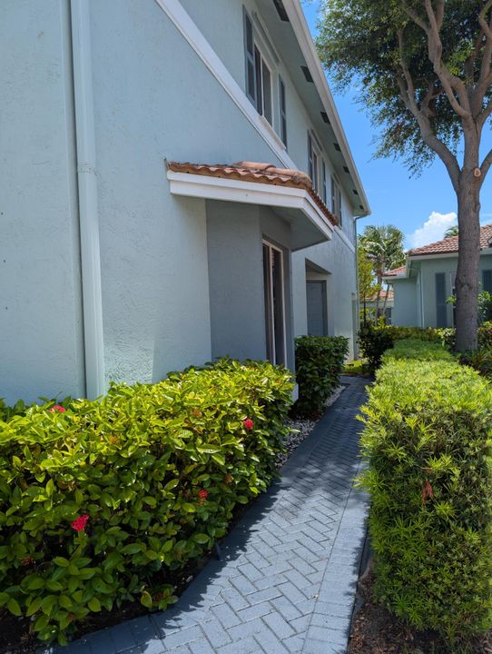 En Venta: $329,000 (3 camas, 2 baños, 1727 Pies cuadrados)