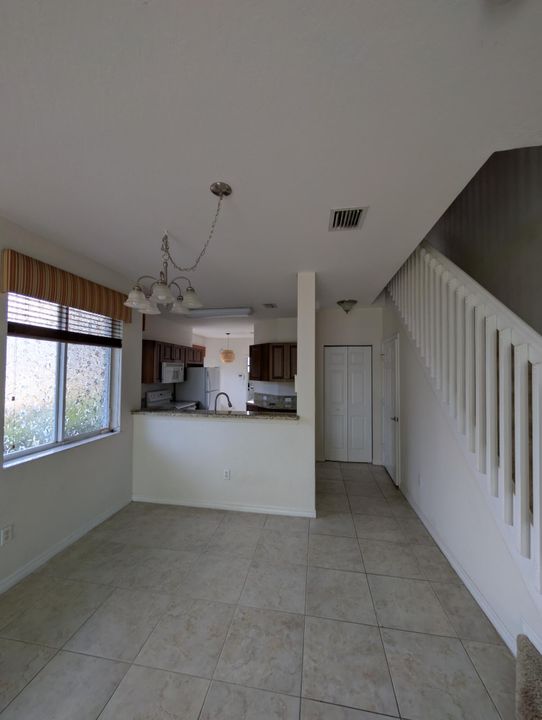 En Venta: $329,000 (3 camas, 2 baños, 1727 Pies cuadrados)