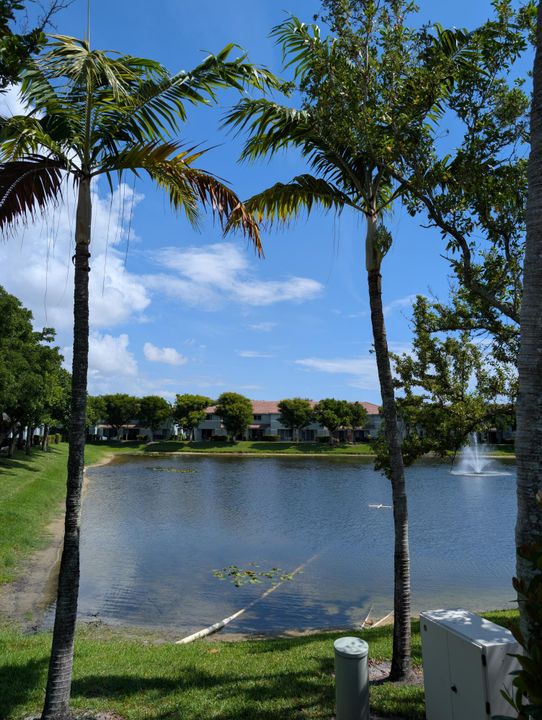 En Venta: $329,000 (3 camas, 2 baños, 1727 Pies cuadrados)