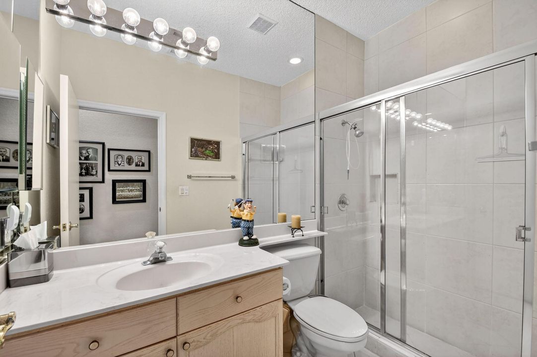 На продажу: $190,000 (3 спален, 2 ванн, 1748 Квадратных фут)