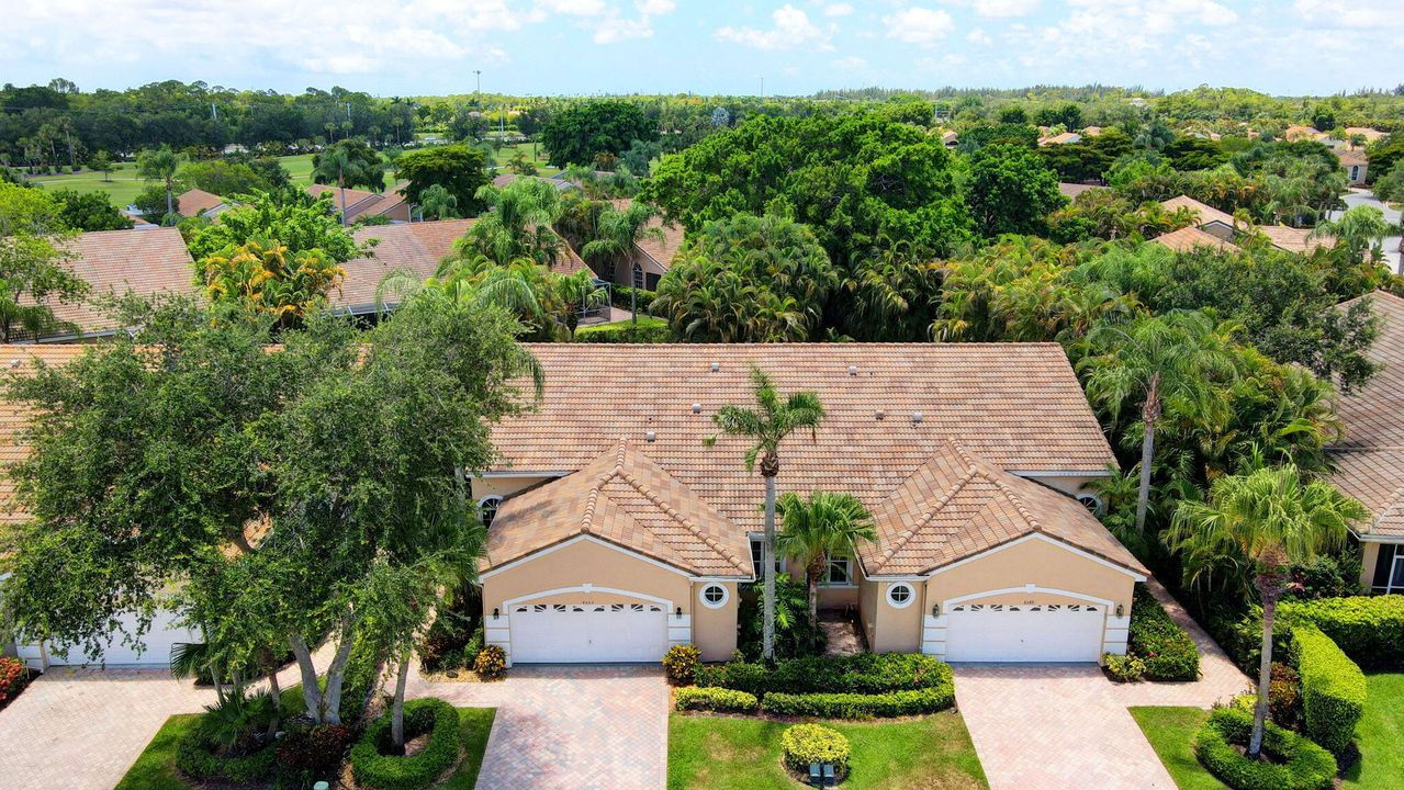 На продажу: $190,000 (3 спален, 2 ванн, 1748 Квадратных фут)