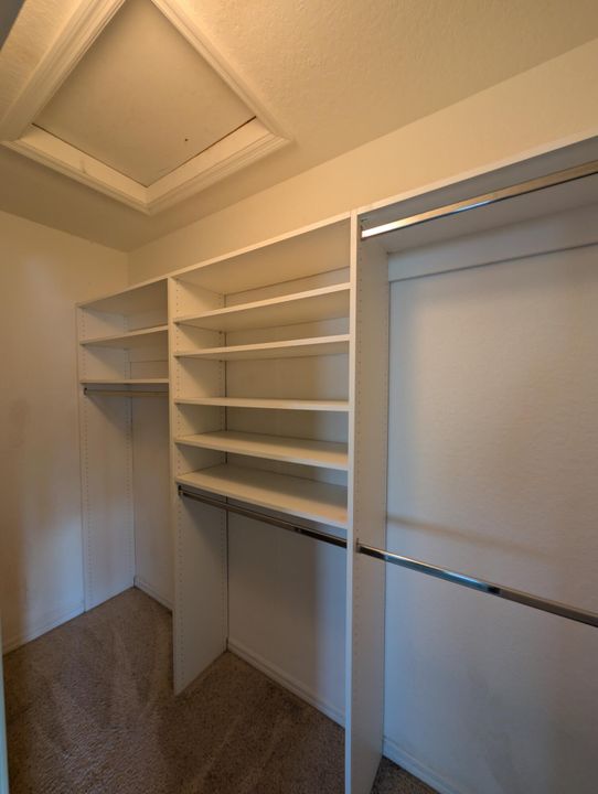 En Venta: $329,000 (3 camas, 2 baños, 1727 Pies cuadrados)