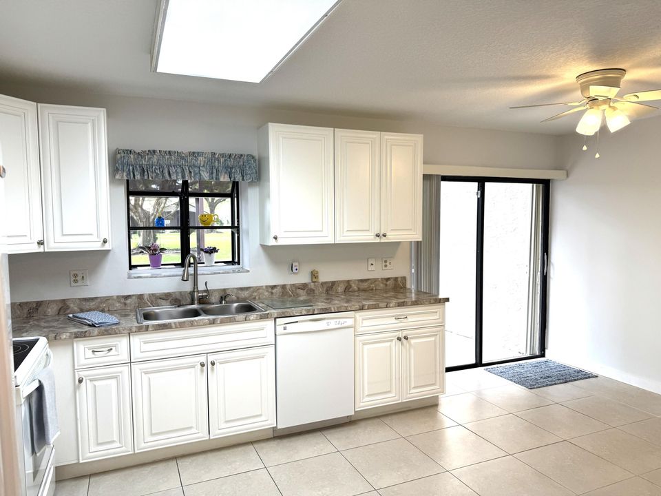 For Sale: $468,000 (3 beds, 2 baths, 1442 Square Feet)