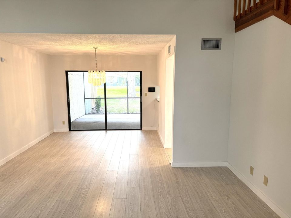 For Sale: $468,000 (3 beds, 2 baths, 1442 Square Feet)