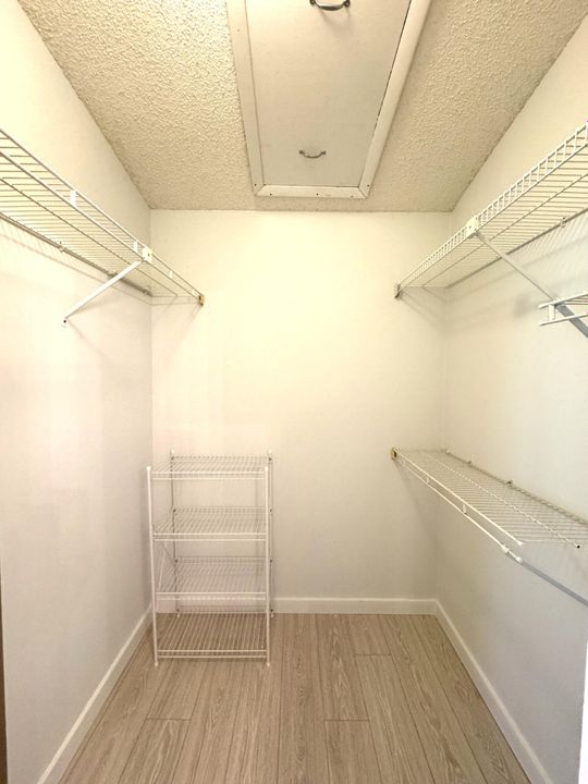 For Sale: $468,000 (3 beds, 2 baths, 1442 Square Feet)