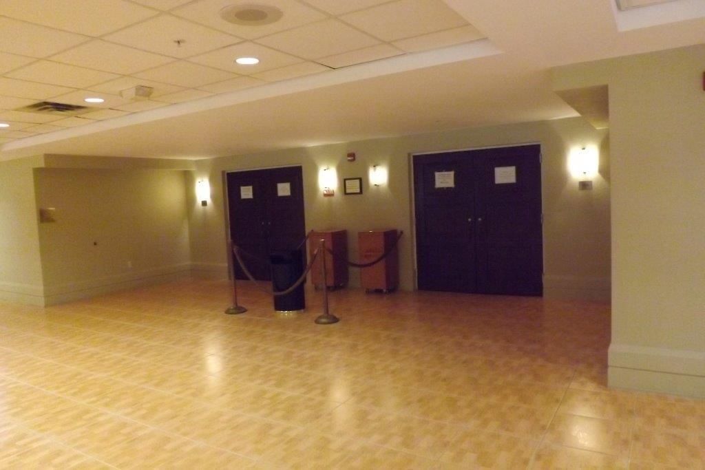 合同活跃: $2,700 (1 贝兹, 1 浴室, 738 平方英尺)