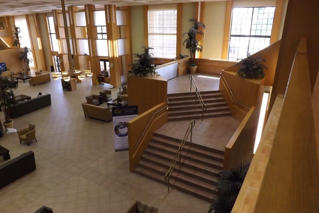 合同活跃: $2,700 (1 贝兹, 1 浴室, 738 平方英尺)