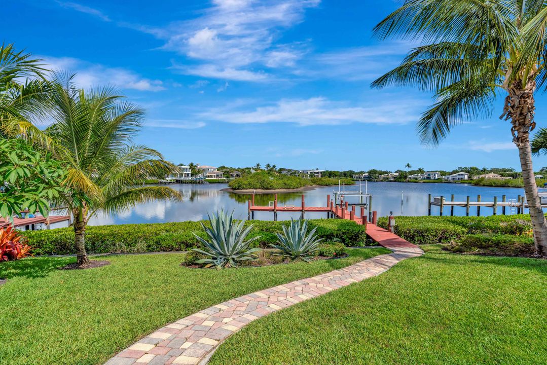 待售: $6,950,000 (2 贝兹, 3 浴室, 3210 平方英尺)