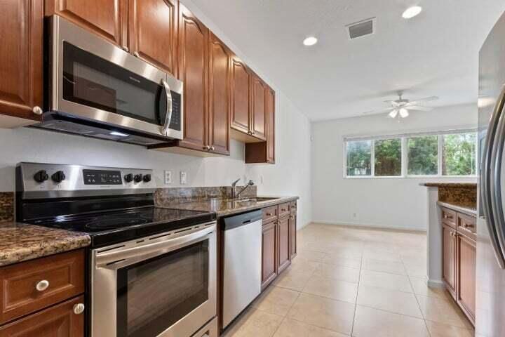 For Rent: $2,800 (3 beds, 2 baths, 1754 Square Feet)