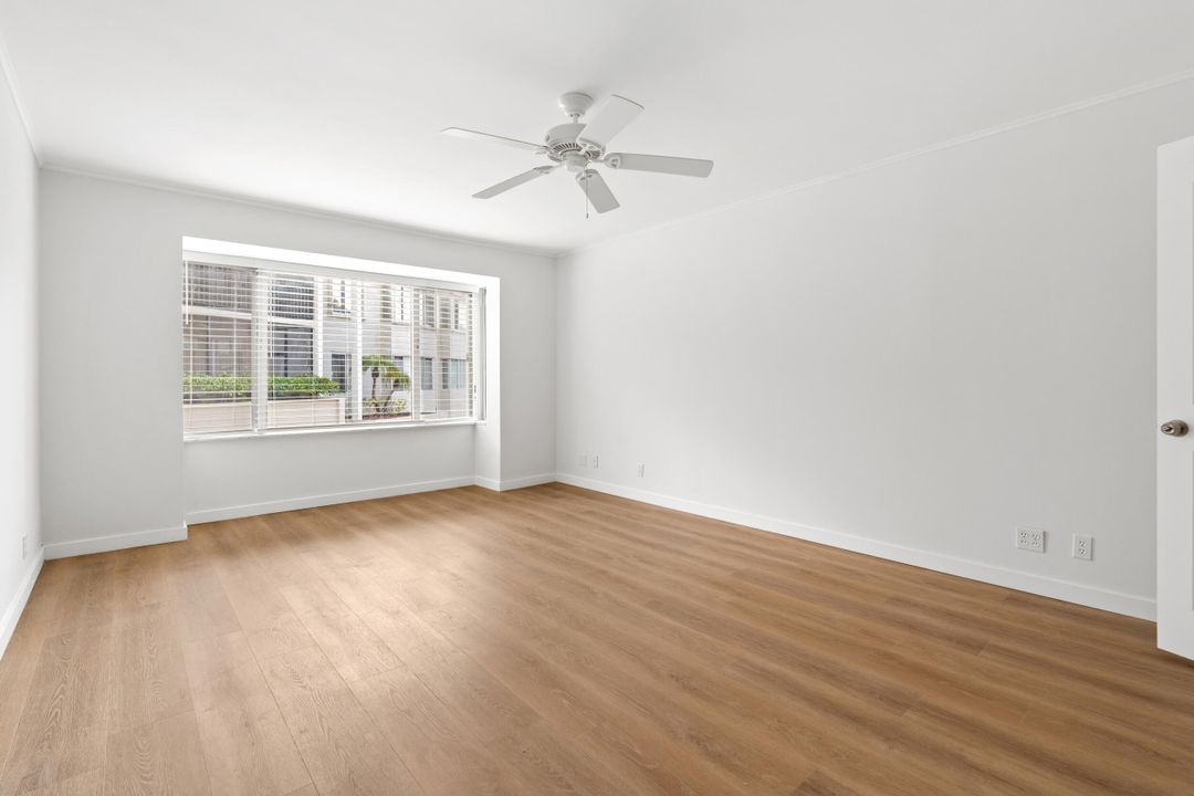 Под контрактом: $299,999 (2 спален, 2 ванн, 1537 Квадратных фут)