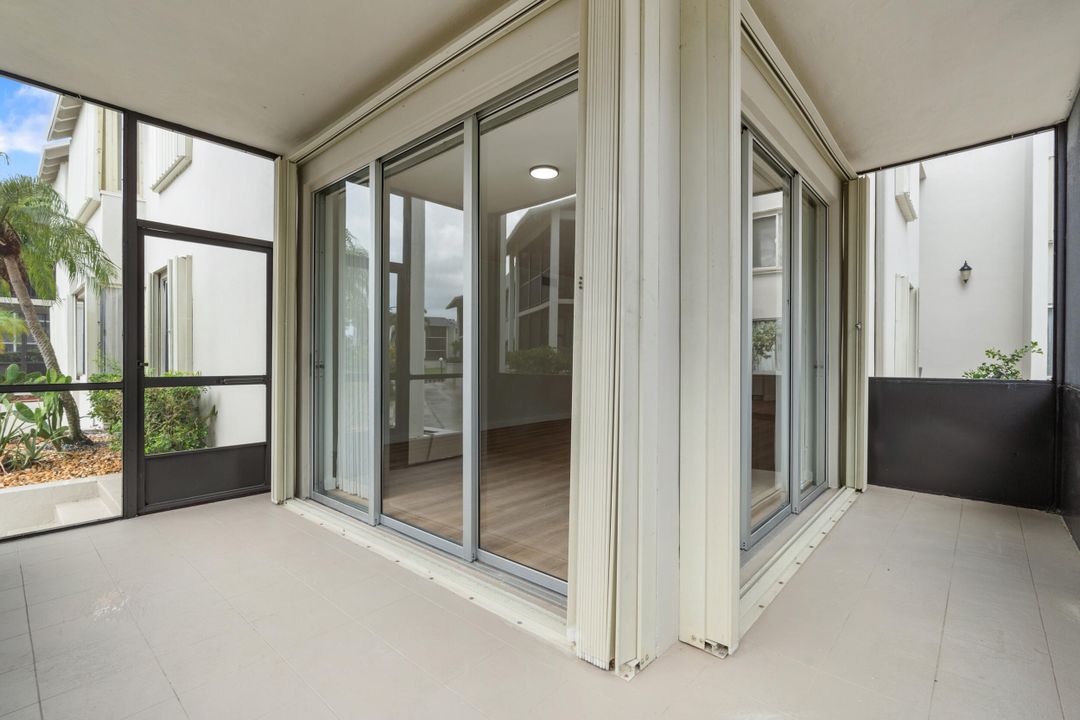 Под контрактом: $299,999 (2 спален, 2 ванн, 1537 Квадратных фут)