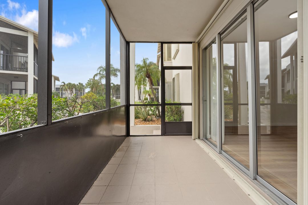 Под контрактом: $299,999 (2 спален, 2 ванн, 1537 Квадратных фут)