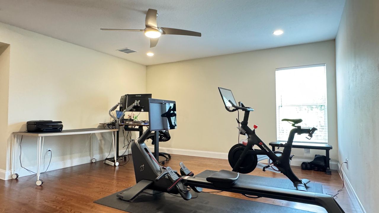 For Sale: $549,900 (5 beds, 3 baths, 3750 Square Feet)