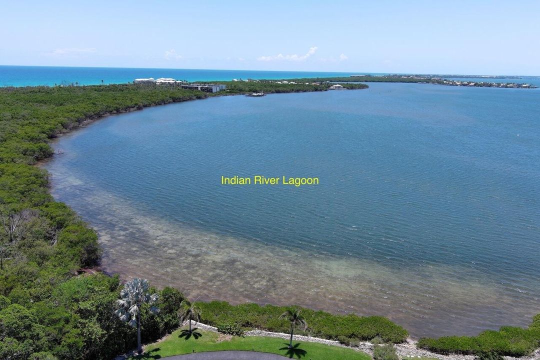 合同活跃: $361,900 (2 贝兹, 2 浴室, 1211 平方英尺)