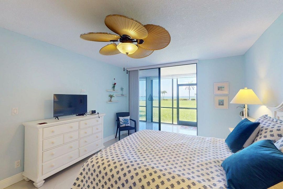 合同活跃: $361,900 (2 贝兹, 2 浴室, 1211 平方英尺)