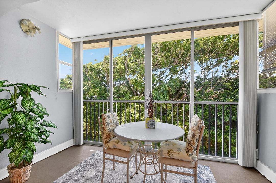 待售: $129,900 (1 贝兹, 1 浴室, 577 平方英尺)