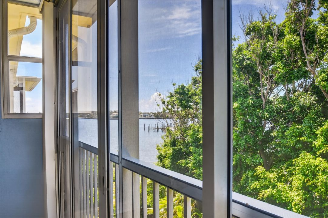 待售: $129,900 (1 贝兹, 1 浴室, 577 平方英尺)