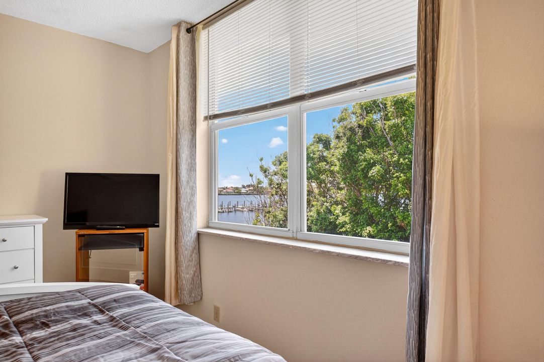 待售: $129,900 (1 贝兹, 1 浴室, 577 平方英尺)