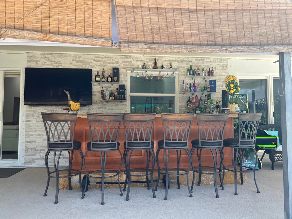 Active With Contract: $7,000 (3 beds, 2 baths, 1775 Square Feet)