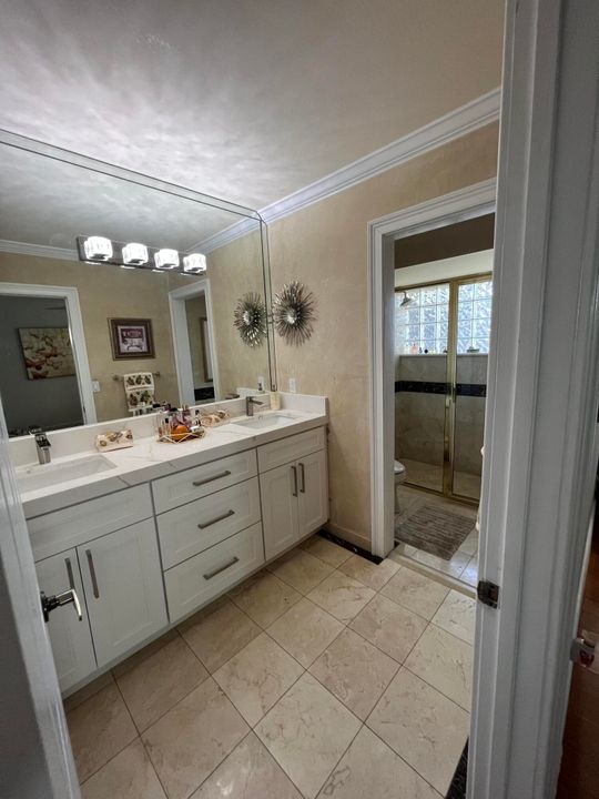 Active With Contract: $7,000 (3 beds, 2 baths, 1775 Square Feet)