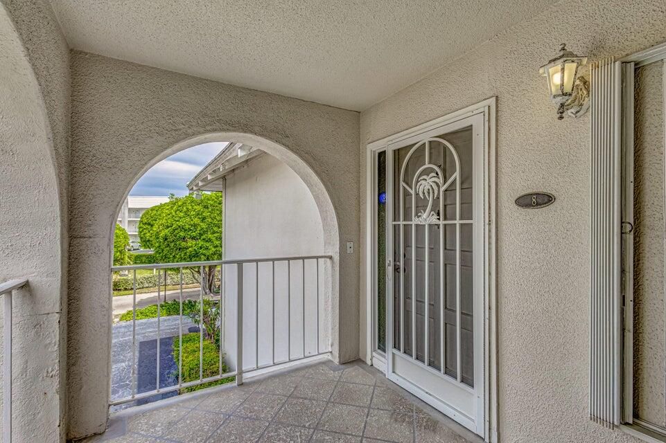 Active With Contract: $2,625 (2 beds, 2 baths, 1065 Square Feet)