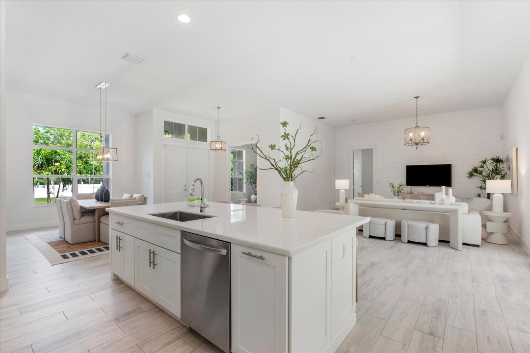 Active With Contract: $1,495,000 (4 beds, 3 baths, 2710 Square Feet)