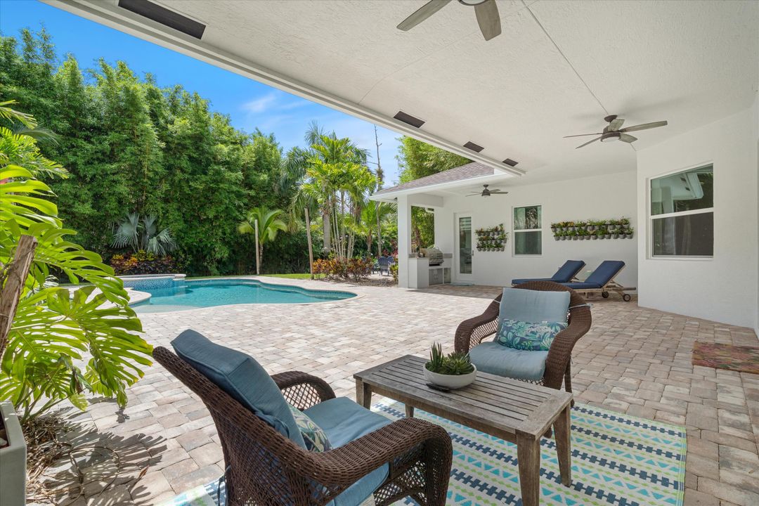Active With Contract: $1,495,000 (4 beds, 3 baths, 2710 Square Feet)