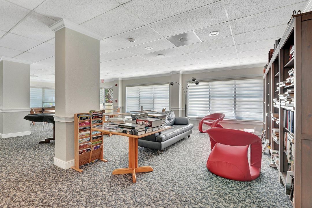 На продажу: $179,000 (2 спален, 2 ванн, 1350 Квадратных фут)