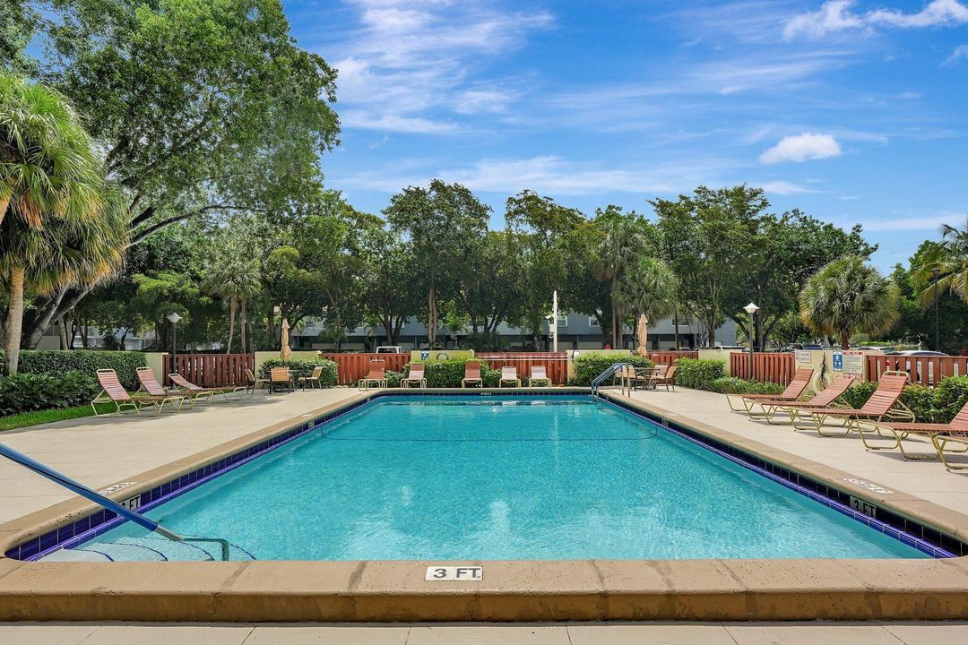 На продажу: $179,000 (2 спален, 2 ванн, 1350 Квадратных фут)