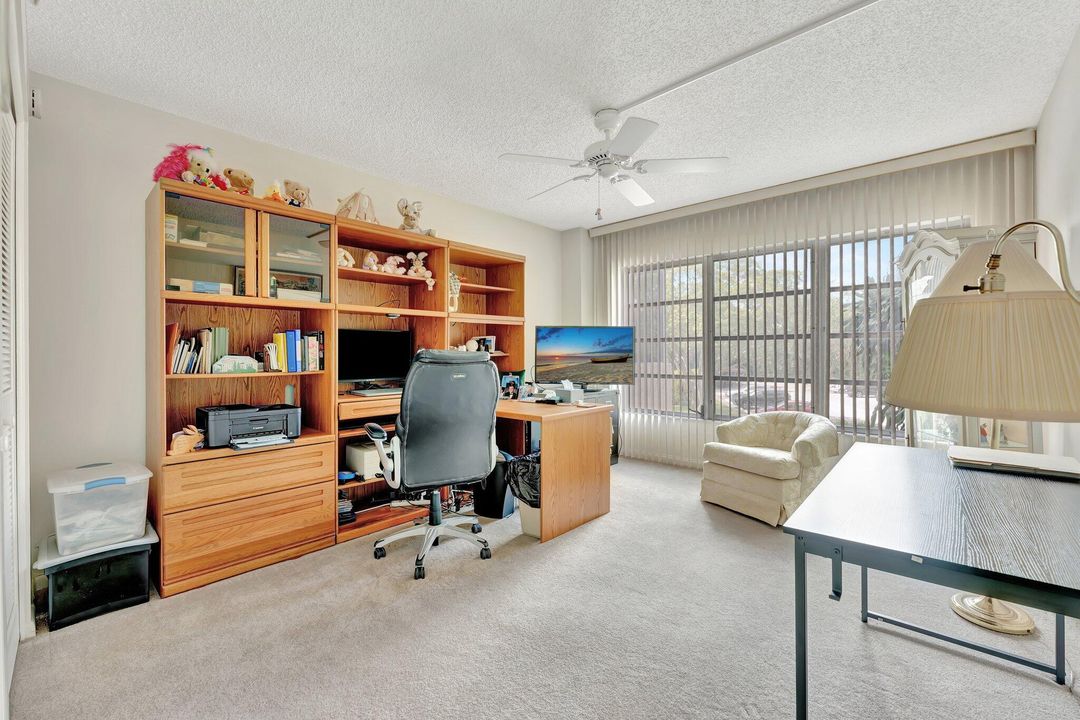 На продажу: $179,000 (2 спален, 2 ванн, 1350 Квадратных фут)