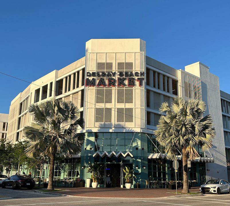 Activo con contrato: $5,200 (1 camas, 1 baños, 860 Pies cuadrados)