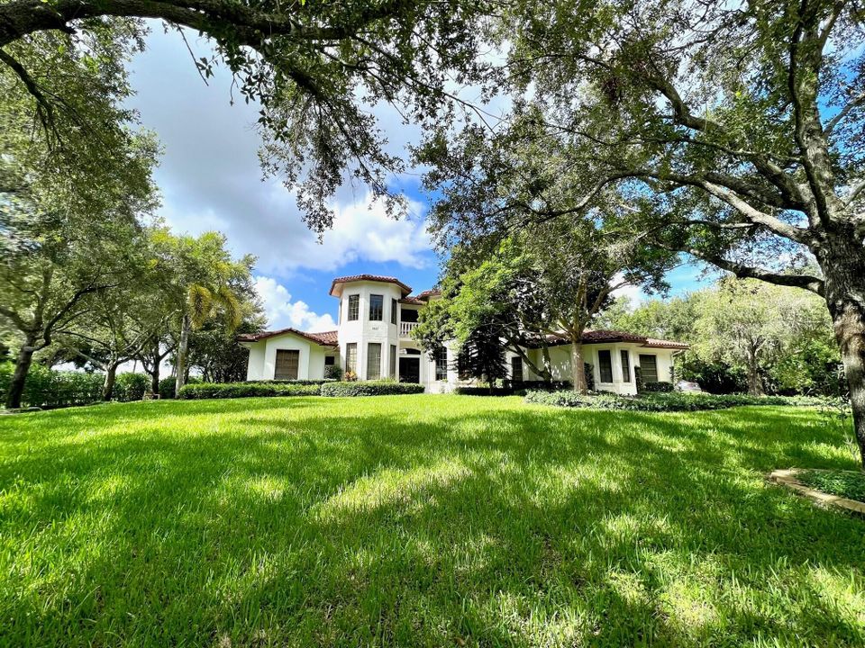 En Venta: $3,725,000 (4 camas, 3 baños, 4536 Pies cuadrados)