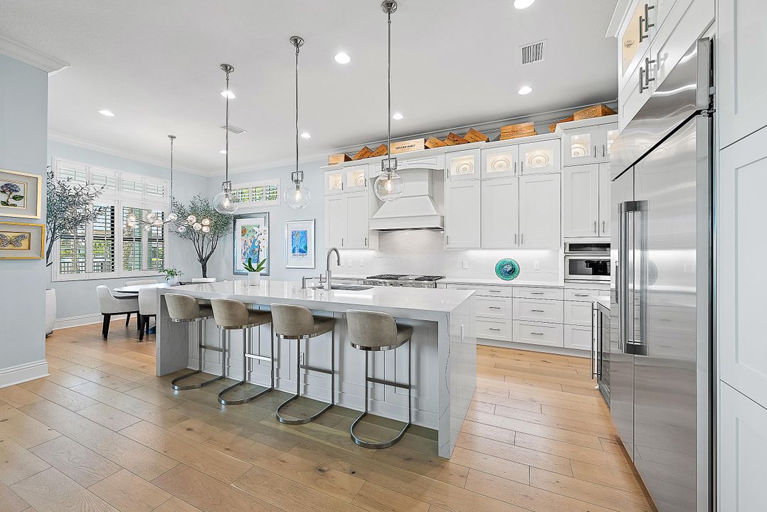 Active With Contract: $2,150,000 (4 beds, 5 baths, 3592 Square Feet)