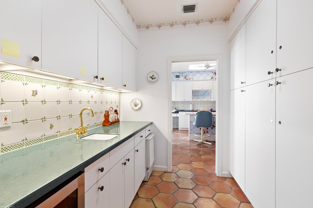 For Sale: $7,200,000 (5 beds, 5 baths, 4374 Square Feet)