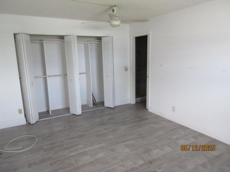 Active With Contract: $49,900 (1 beds, 1 baths, 760 Square Feet)