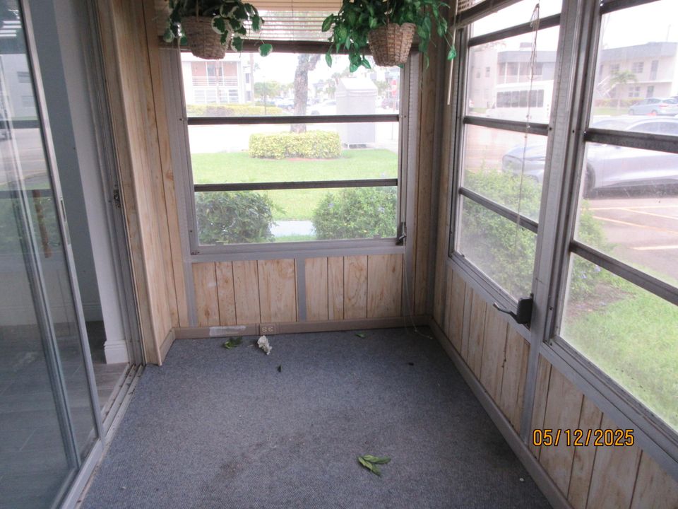 Active With Contract: $49,900 (1 beds, 1 baths, 760 Square Feet)