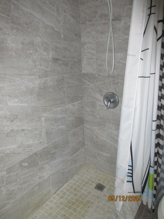 Active With Contract: $49,900 (1 beds, 1 baths, 760 Square Feet)