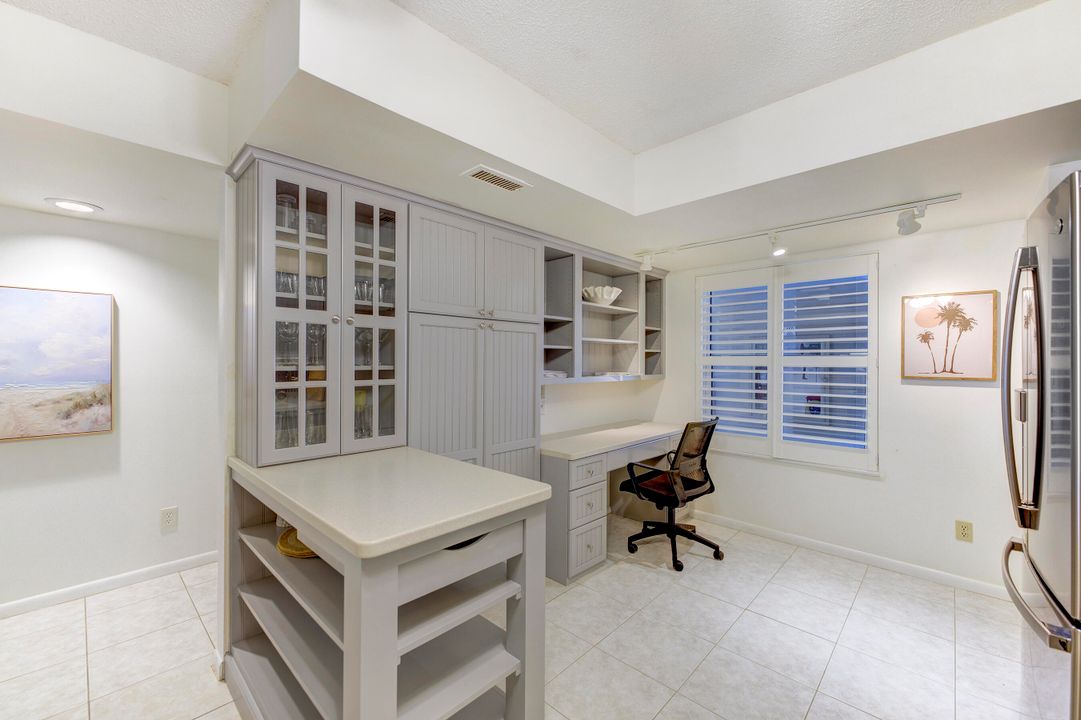 For Sale: $595,000 (2 beds, 2 baths, 1436 Square Feet)