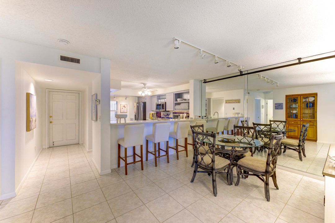 For Sale: $595,000 (2 beds, 2 baths, 1436 Square Feet)