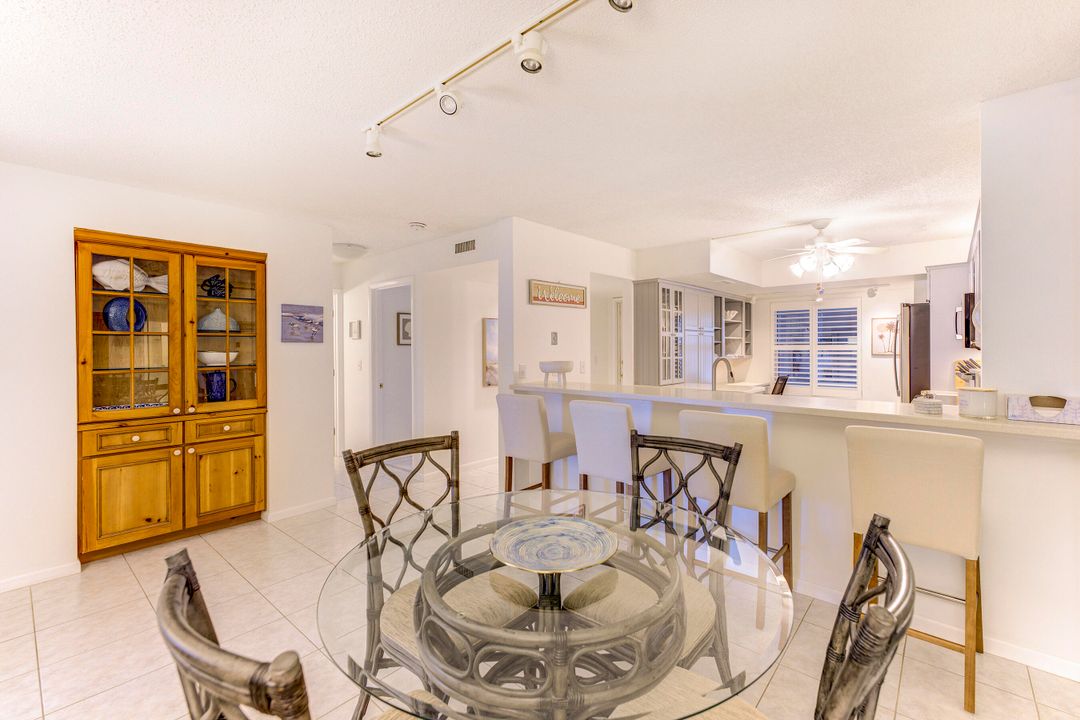 For Sale: $595,000 (2 beds, 2 baths, 1436 Square Feet)