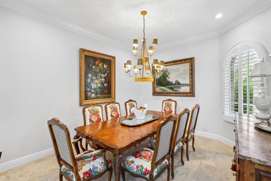 For Sale: $3,250,000 (6 beds, 7 baths, 4805 Square Feet)