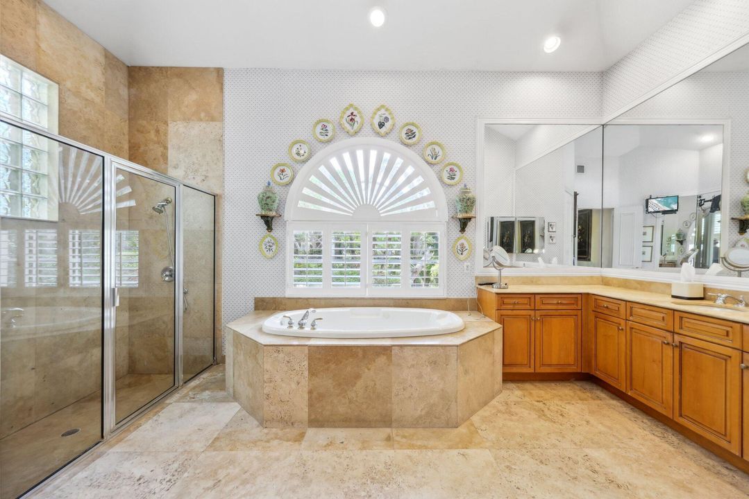 For Sale: $3,250,000 (6 beds, 7 baths, 4805 Square Feet)