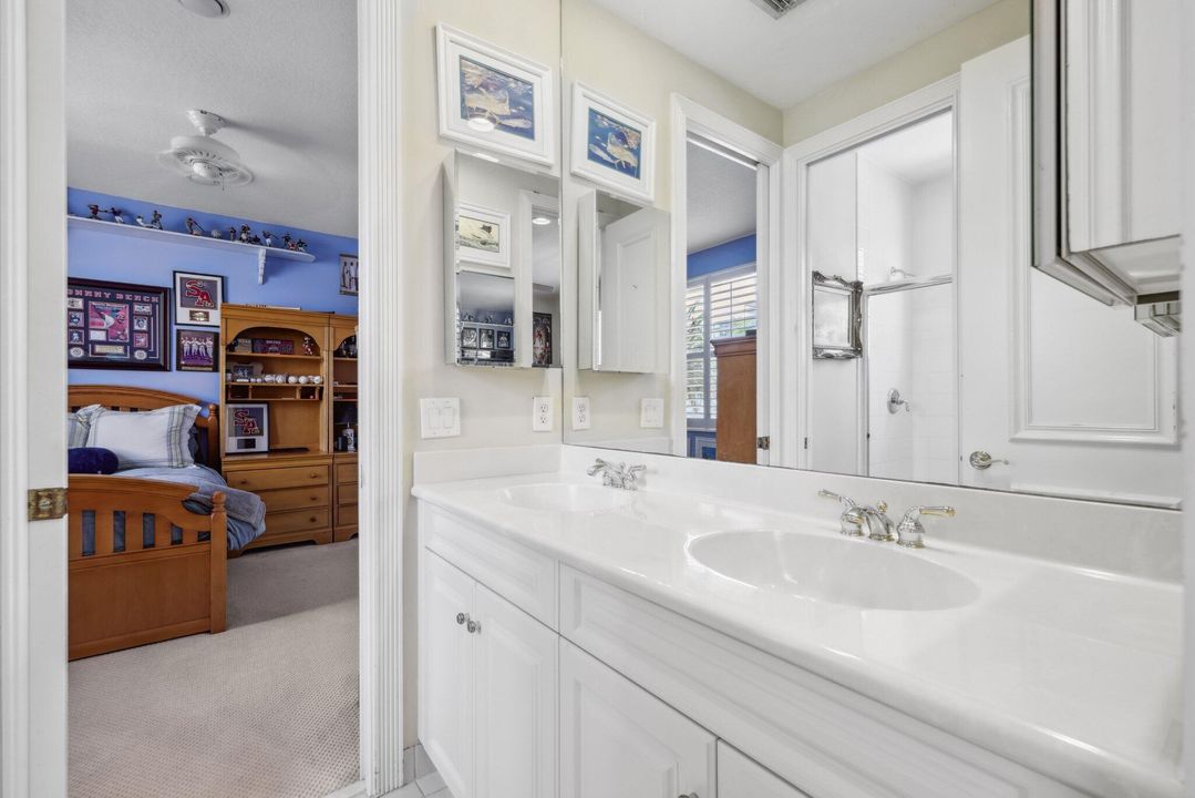 For Sale: $3,250,000 (6 beds, 7 baths, 4805 Square Feet)