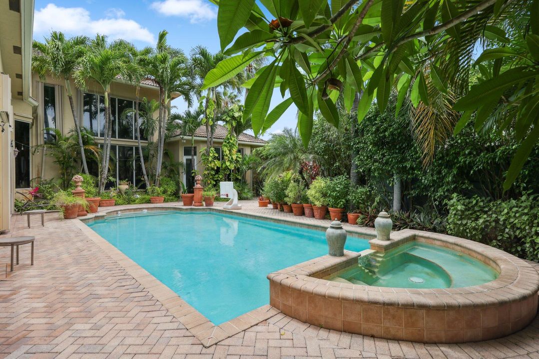 For Sale: $3,250,000 (6 beds, 7 baths, 4805 Square Feet)