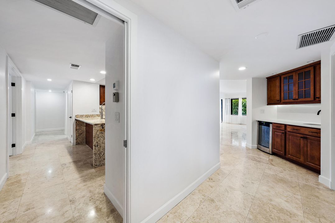 В аренду: $6,000 (4 спален, 3 ванн, 2580 Квадратных фут)