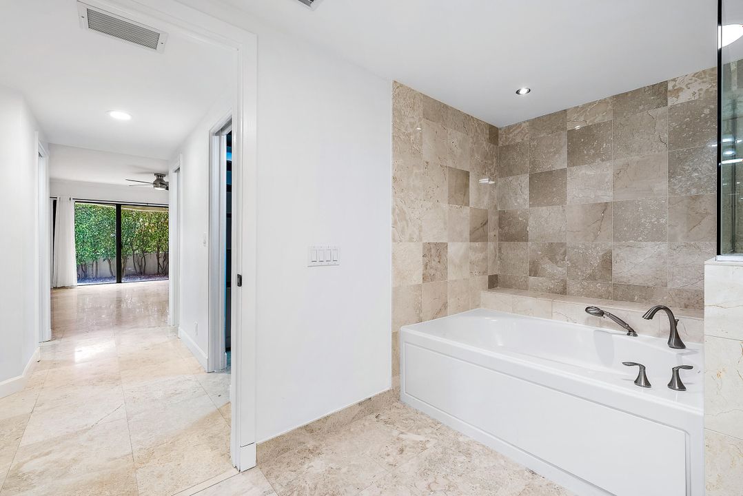 В аренду: $6,000 (4 спален, 3 ванн, 2580 Квадратных фут)